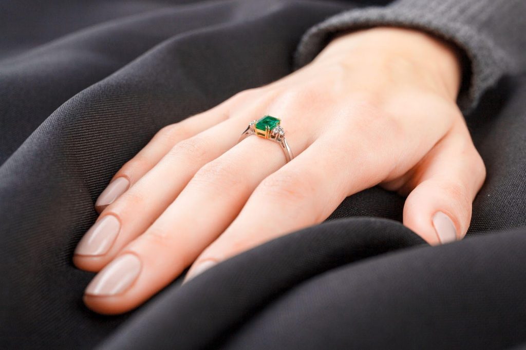 8 Steps to Picking the Perfect Engagement Ring
